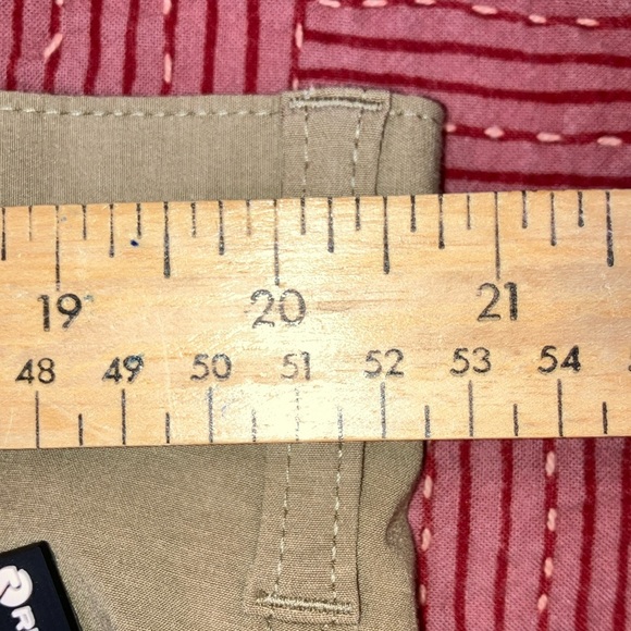 New Ripzone men’s size 40 tan /khaki cargo Shorts - Picture 11 of 16